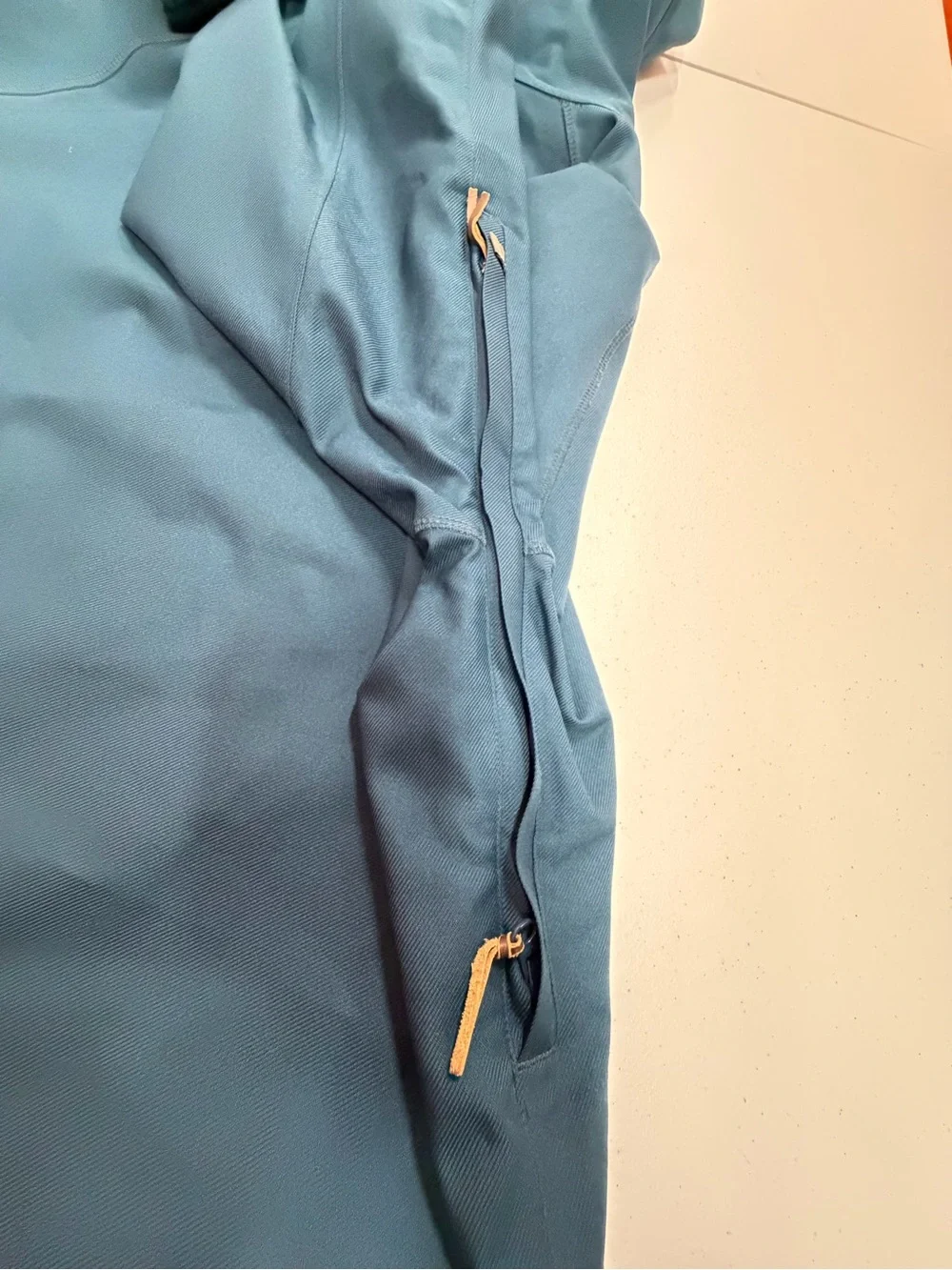 Holden Outerwear Hooded Ski Snow Jacket Men’s Medium Blue Waterproof Shell